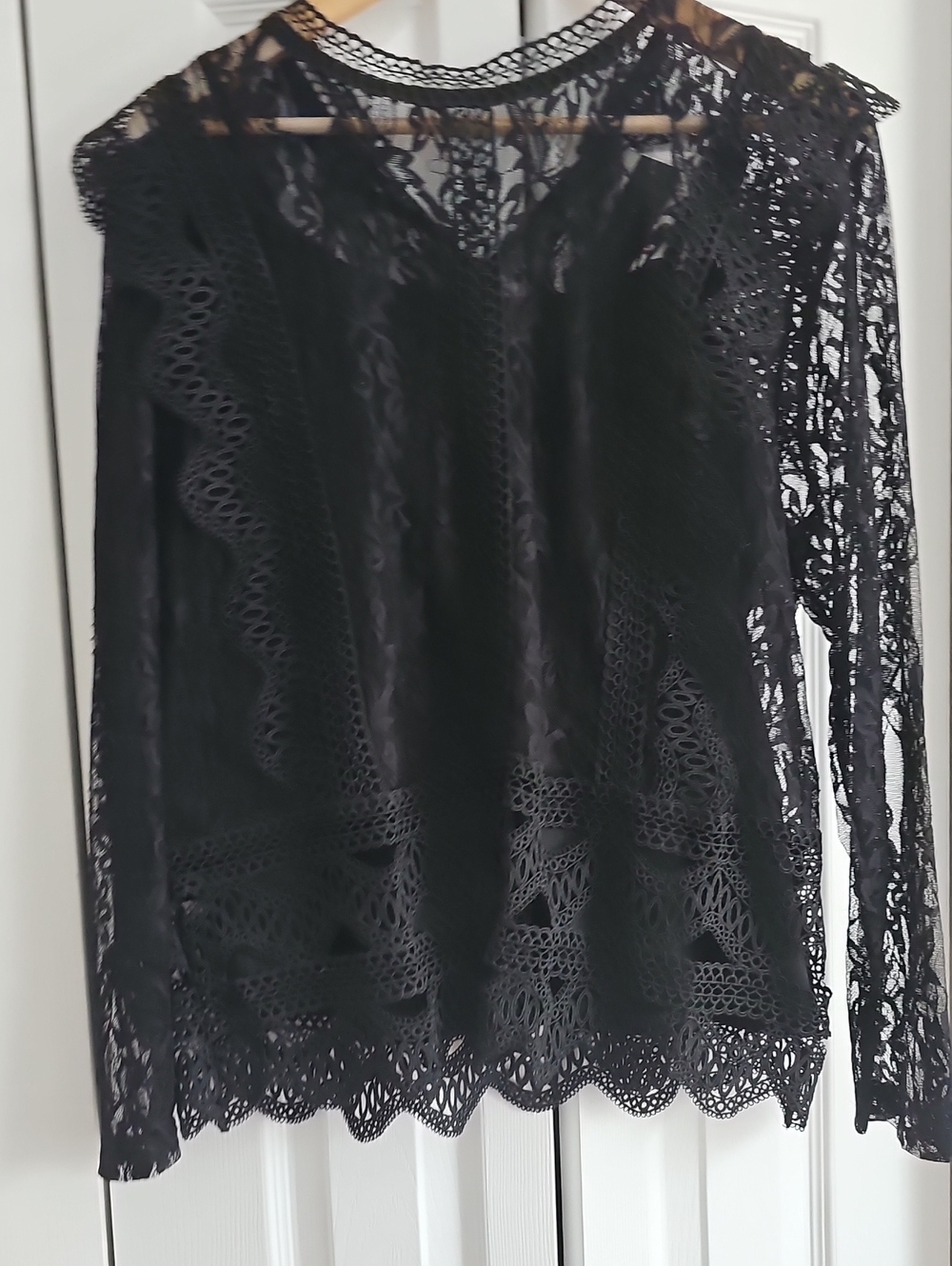 Adiva Black Lace Crochet Long-Sleeve Blouse